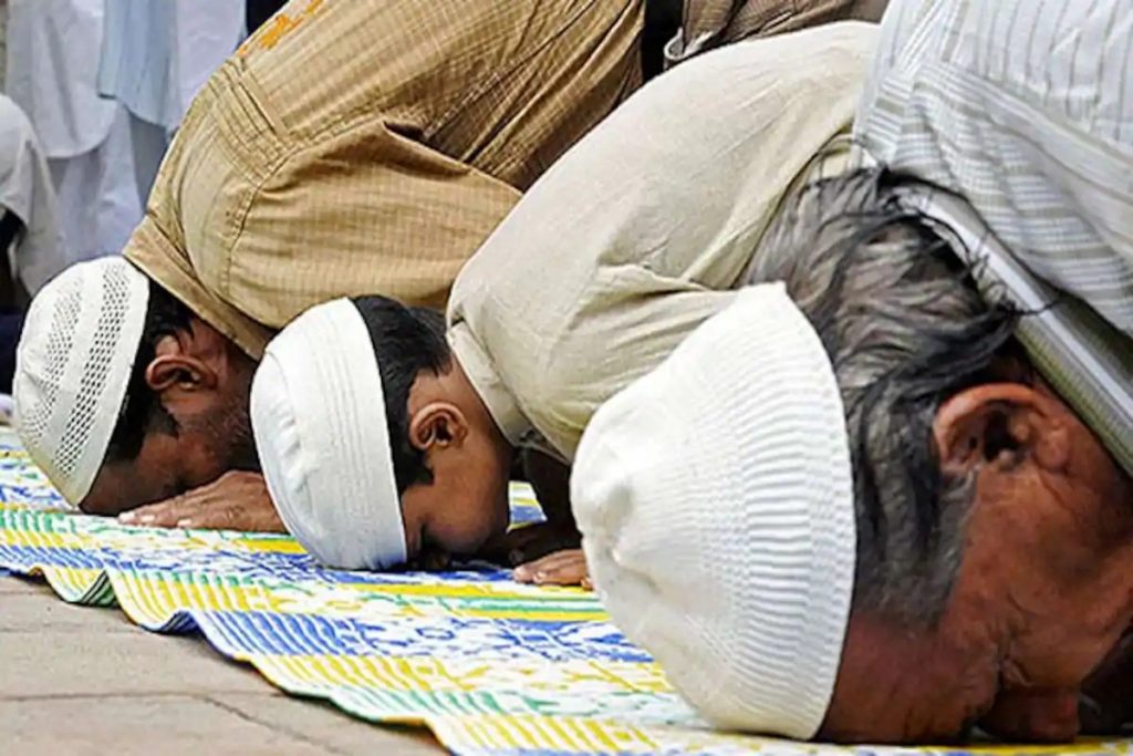 आज बकर इद हर्षोल्लासका साथ मनाइँदै