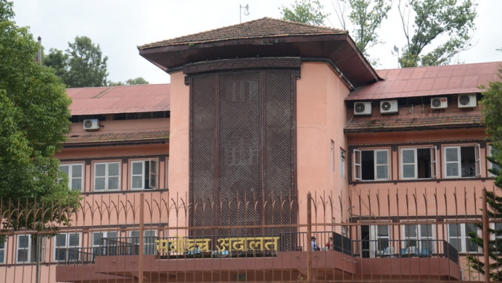 कांग्रेसलाई बिपक्षी दल नबनाउन दायर रिटमा कारण देखाउ आदेश जारी