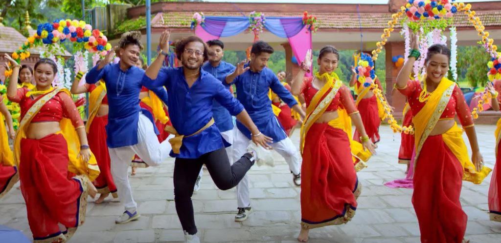 खुमन र सुनिताको “नाचिदेउ पुतली”