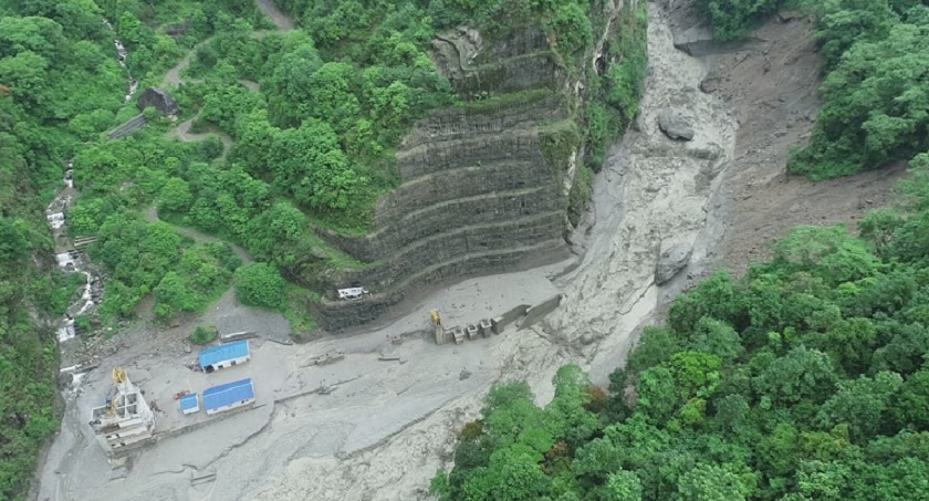 एक रातमै ३५ अर्बको लगानी र २२ वर्षको मेहनत चकनाचुर