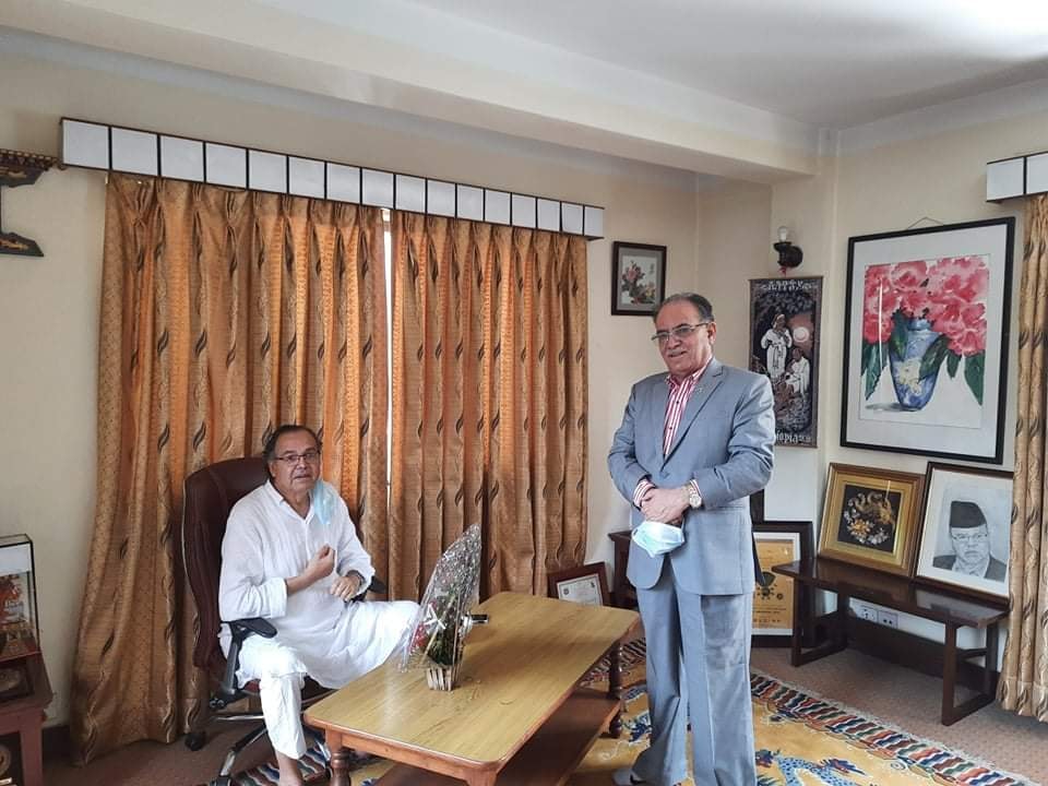 खनाल निवासमा प्रचण्ड