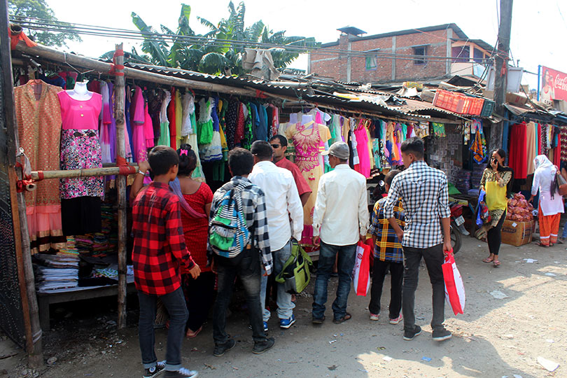 अर्थतन्त्रलाई दशैँको आड