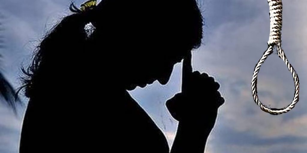 दुईजना छोराको हत्यापछि आमाले आत्महत्या गरिन्