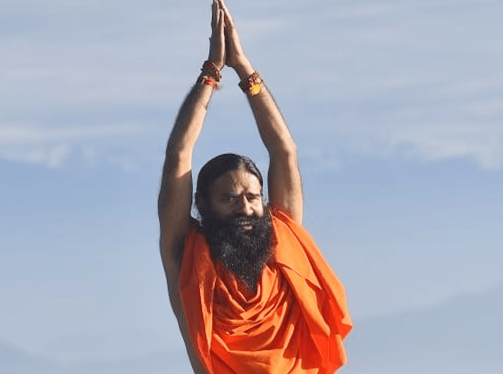 रामदेव बाबाद्वारा चन्द्रागिरि डाँडामा योग ध्यान तथा प्रशिक्षण