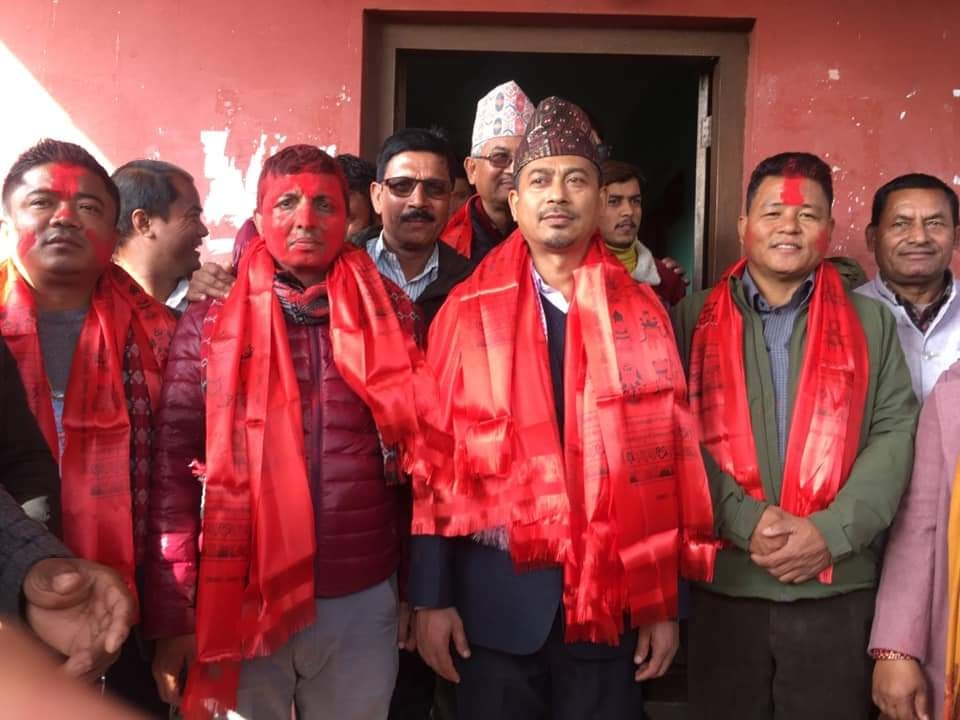 श्रेष्ठलाई अध्यक्ष घोषणा गरेपछि एमाले मकवानपुरमा असन्तुष्टि, कानुनी प्रक्रियामा जाने लम्सालको घोषणा