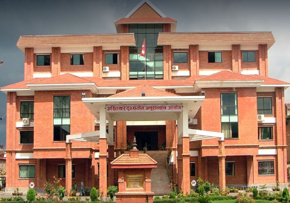 सुरेन्द्रबहादुर थापाविरुद्ध भ्रष्टाचार मुद्दा दायर
