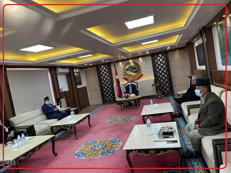 सात महिनापछि ओली प्रधानमन्त्री निवासमा, देउवा र प्रचण्डसँग भेटवार्ता