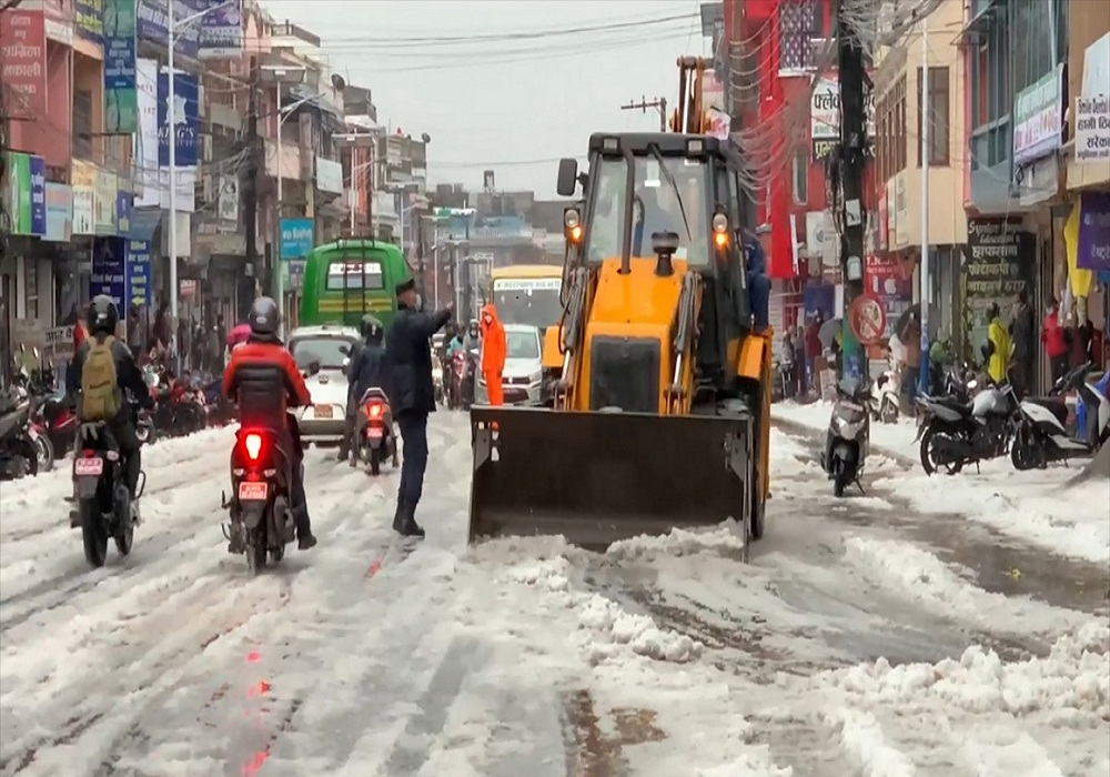 पोखरामा आइतवार परेको असिनापानीले करोडौंको क्षती