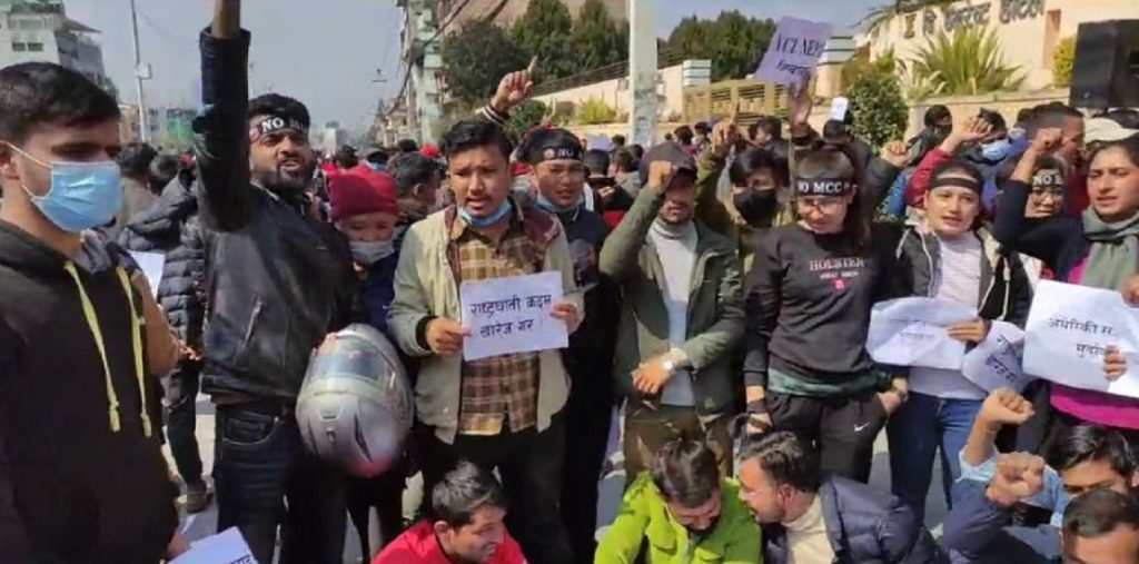 काठमाडौँ उपत्यका सहित देशका विभिन्न ठाउँबाट ६४ बन्दकर्ता पक्राउ