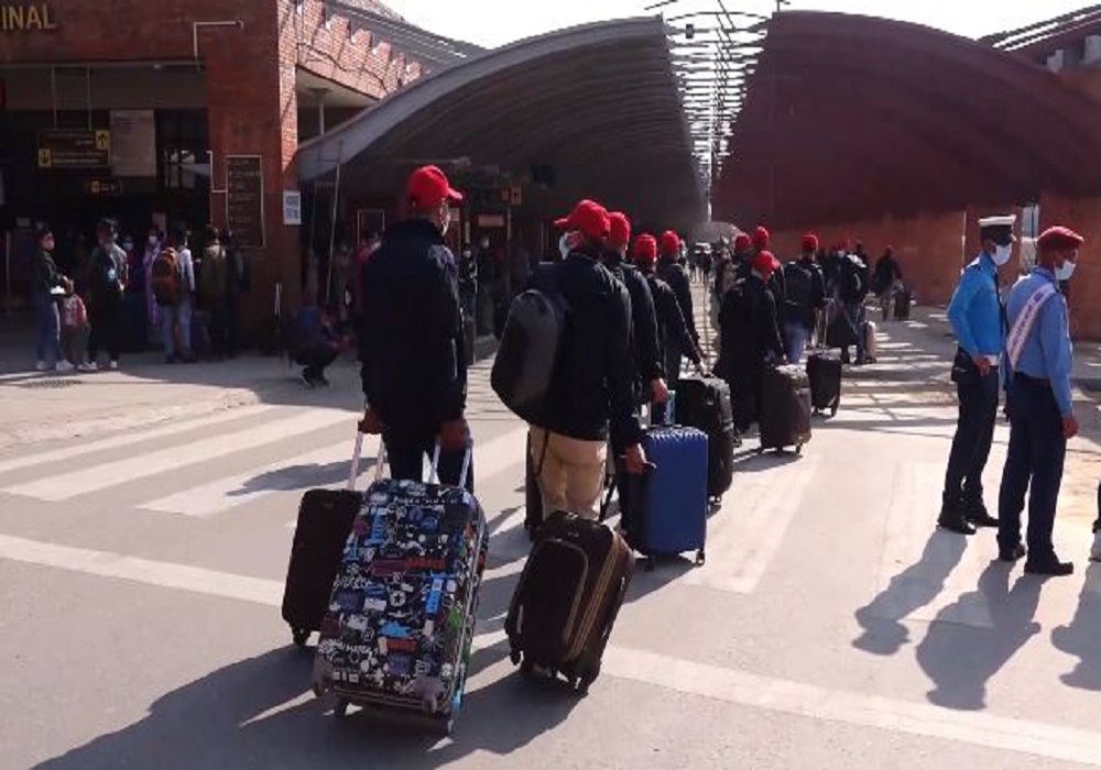 पासपोर्ट र भिसाविनै एक व्यक्ति जहाजसम्म पुगेको घटनामा छानबिन गर्न समिति गठन