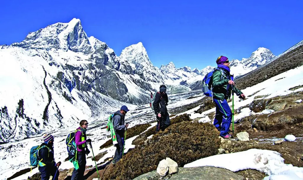 कोरोनाले सुस्ताएको मुस्ताङमा पर्यटकको चहलपहल