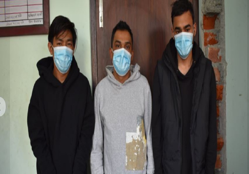 ब्राउन सु्गर सहित मोरङबाट ३ जना पक्राउ