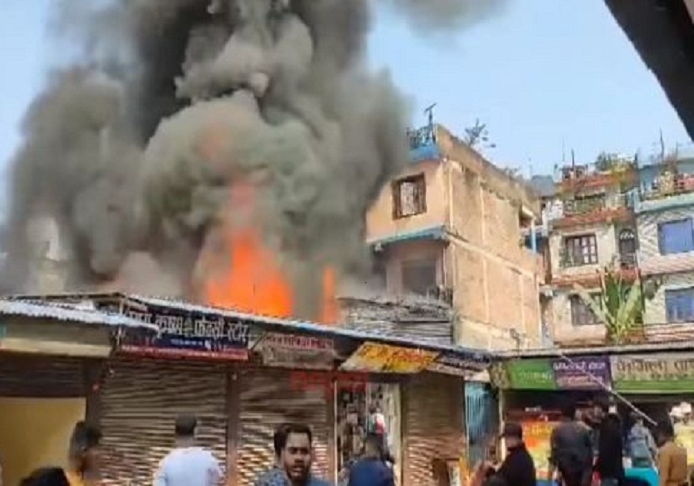 तनहुँमा आगलागी, ७ वटा घर जलेर नष्ट