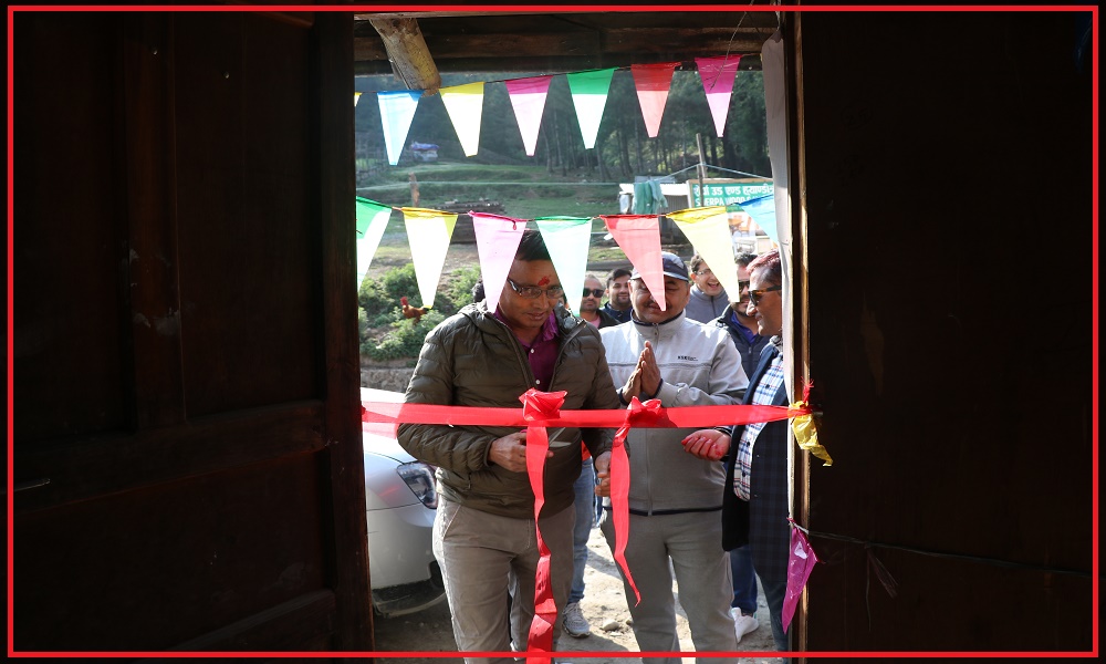 सोलुखुम्बुमै पहिलो पटक अण्डा तथा दाना उद्योग खुल्यो