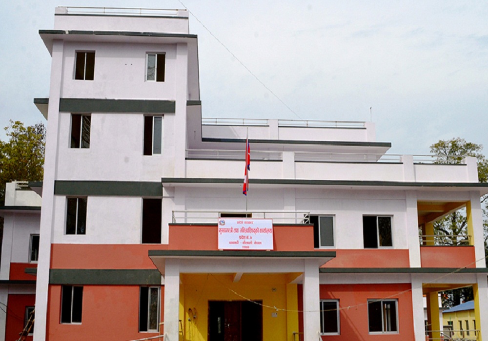 सुदुरपश्चिममा नेतृत्व नपाए कांग्रेस गठबन्धनबाट अलग भएर जान्छ : प्रदेशसभा सदस्य भरतबहादुर खड्का
