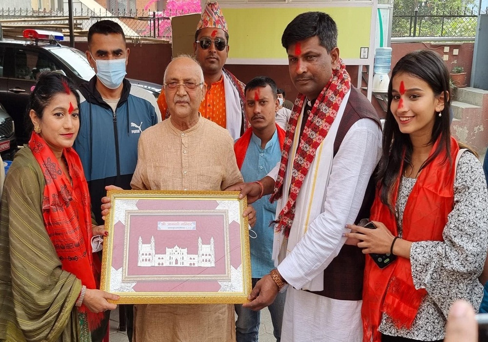 लोसपाबाट  सिफारिस भएका साह मेयर बन्नका लागि नेकपा एमालेमा प्रवेश