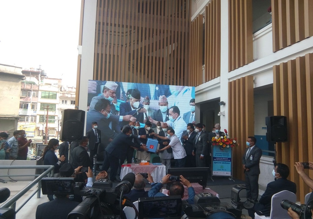 प्रधानमन्त्री शेरबहादुर देउवाद्धारा टाइफाइडविरुद्ध खोपको उद्घाटन