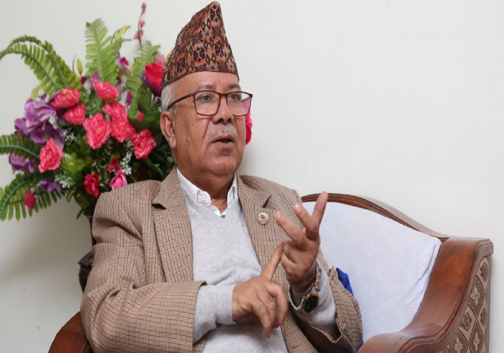 लोकतन्त्रवादी शक्ति एक भएर जानुपर्छ : माधव नेपाल