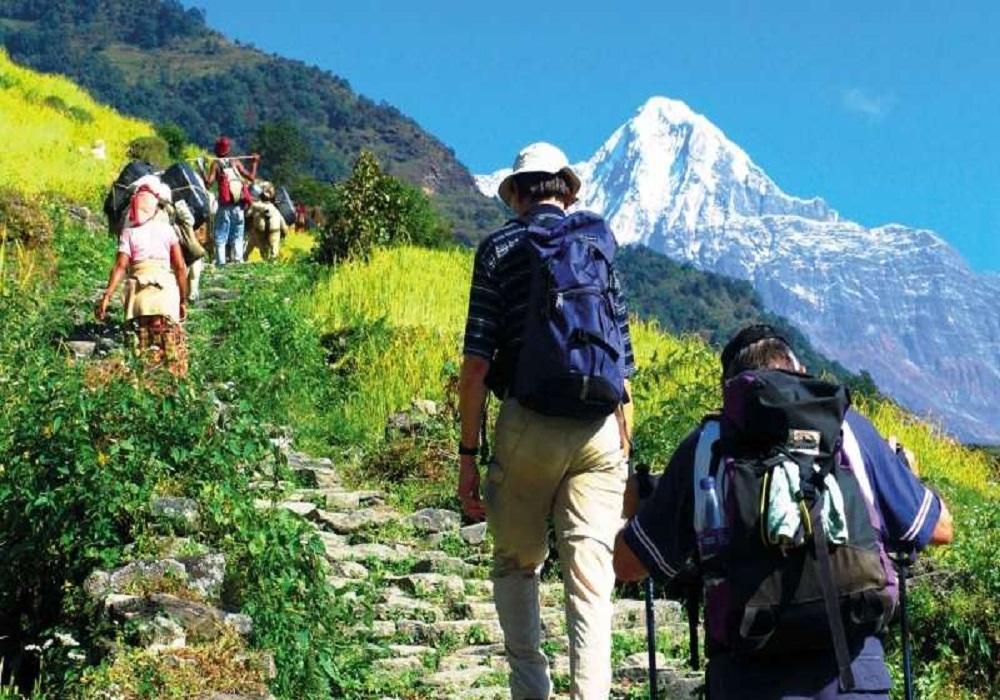 नेपालमा पर्यटक आगमन घटे