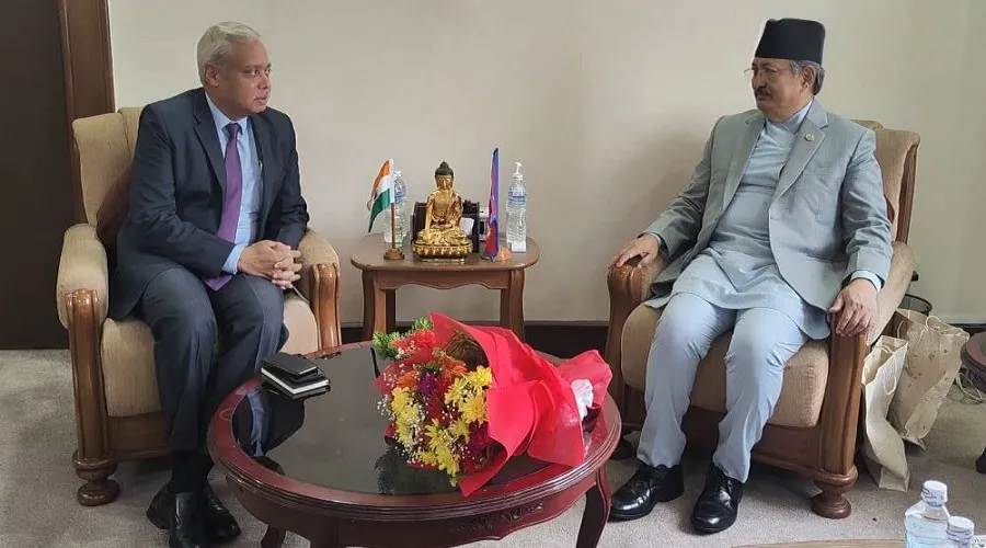 उद्योगमन्त्री बडू र नेपालका लागि भारतीय राजदूत श्रीवास्तवबीच भेटवार्ता