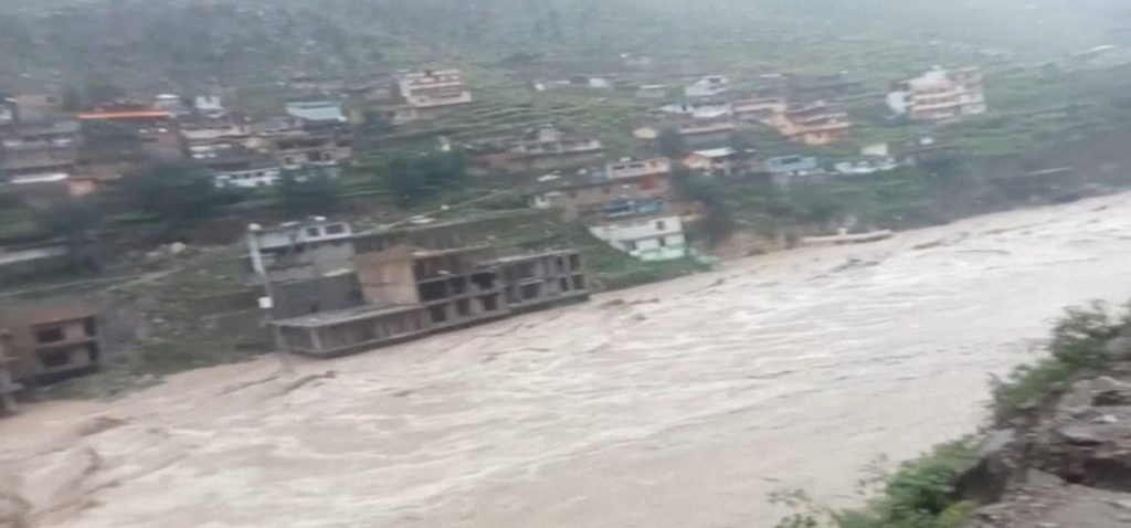 पाकिस्तानमा बाढीपछि राष्ट्रिय आपतकाल घोषणा