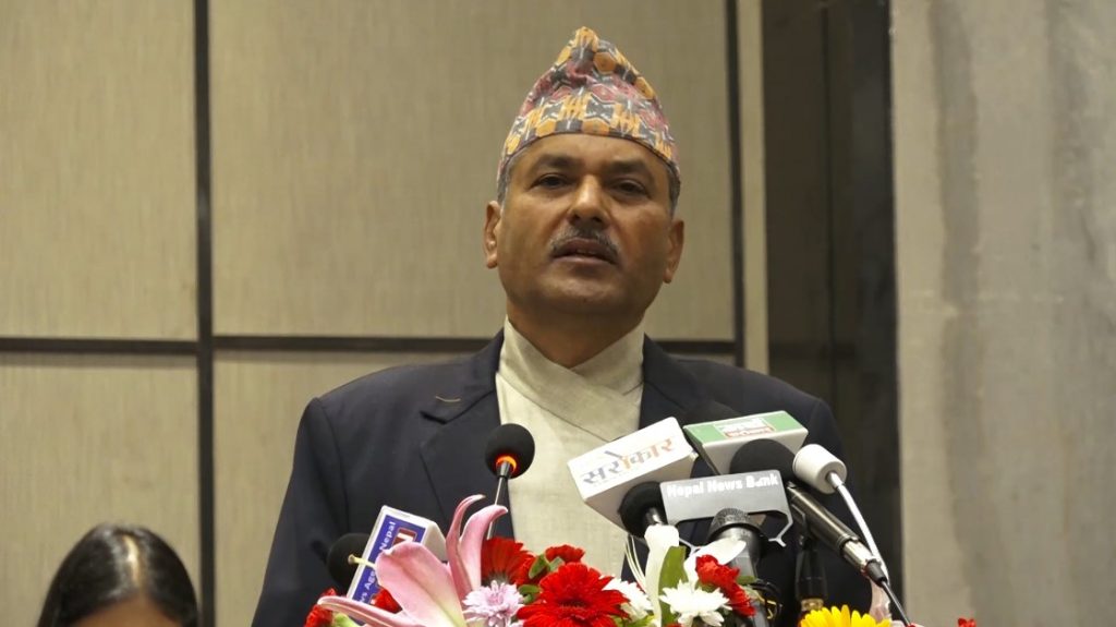 वर्तमान अर्थतन्त्रले आन्तरिक उत्पादनमा वृद्धि खोजेको छ : गभर्नर अधिकारी