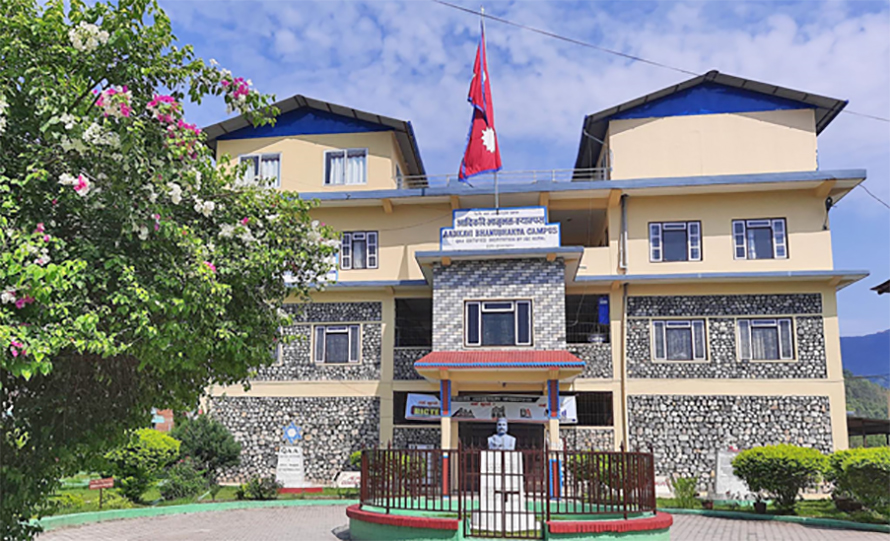 विद्यार्थीको आकर्षण केन्द्र बन्दै तनहुँको आदिकवि भानुभक्त क्याम्पस