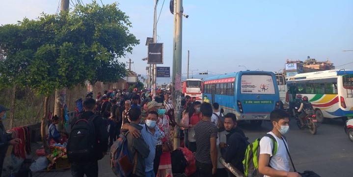 दशैँमा २० लाख जनाले काठमाण्डाै उपत्यका छोड्ने