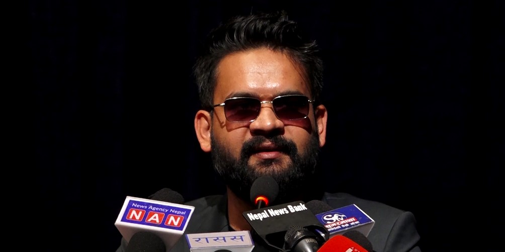 हरेक ‘बुक फ्री फ्राइडे’ मा बिद्यार्थीसँगै बस्न सुरु गरेकाे छु: बालेन शाह