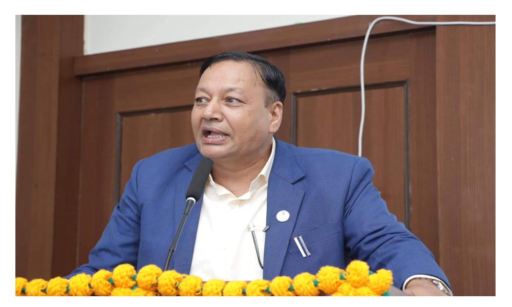 व्यवस्था परिवर्तनमा माओवादीको मुख्य भूमिका भए पनि रजाइँ अरुले नै गरे : शिक्षामन्त्री पौडेल