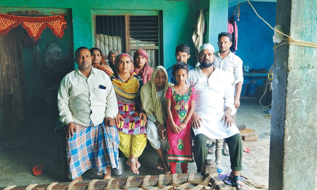 ३७ जनाको परिवारको एउटै भान्सा
