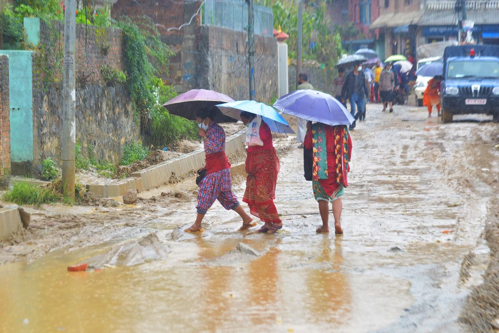 देशका धेरैजसो ठाउँमा वर्षा, सुदूरपश्चिमका केही ठाउँमा बाढी