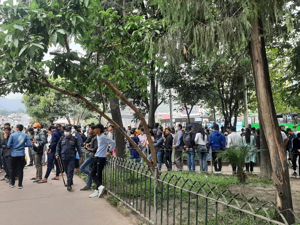 दुई दिनमा झण्डै १५ हजारले लिए अग्रिम टिकट : यात्रु सहायता कक्ष पनि सञ्चालन हुँदै