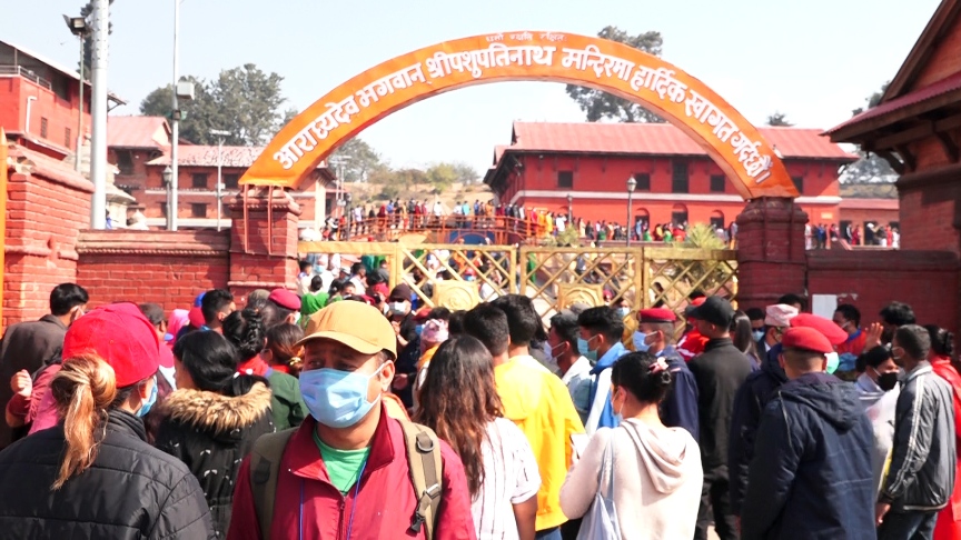 काठमाण्डाै महानगरद्वारा पशुपति क्षेत्रका अव्यवस्थित संरचना हटाउन सुरु
