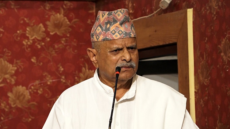 चुन ढुङ्गा निकाल्ने बहानामा प्रकृति समाप्त भइरहेकाे छ : रामवरण यादव