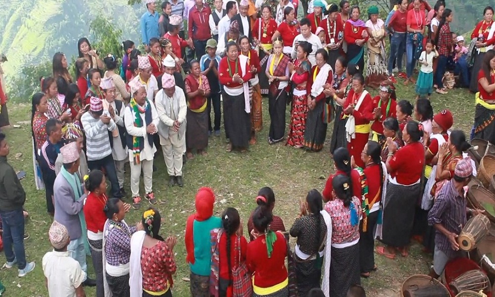 संगीनी नाच लोप उन्मुख