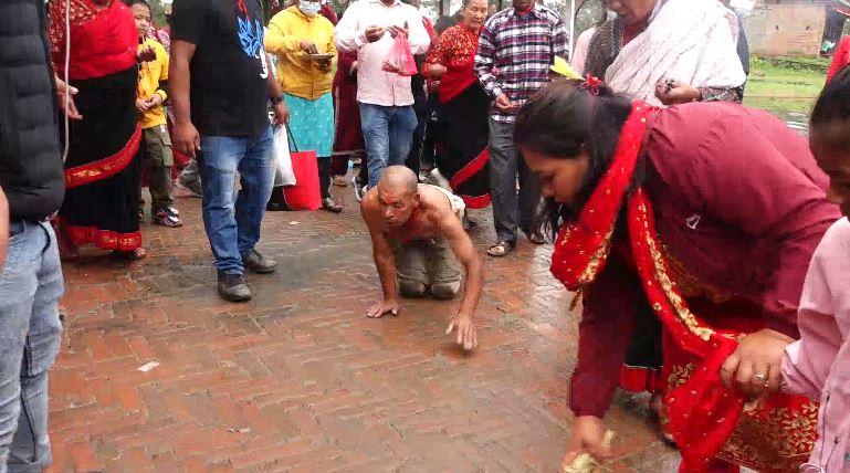 भक्तपुरको व्रम्हायणीमा दिनभर मेला, भक्तजनको घुँइचो