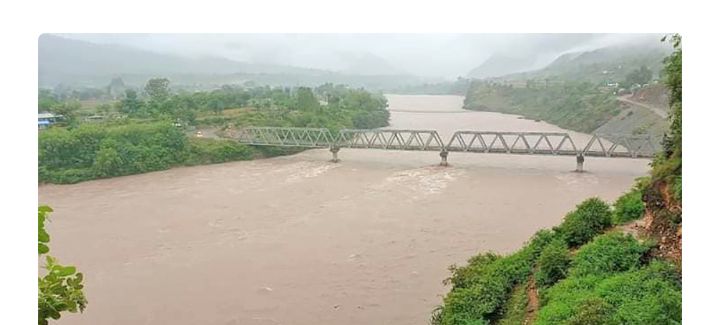 भेरी नदीमा बाढी आयो, पानीको बहावले खतराको तह पार गर्‍यो