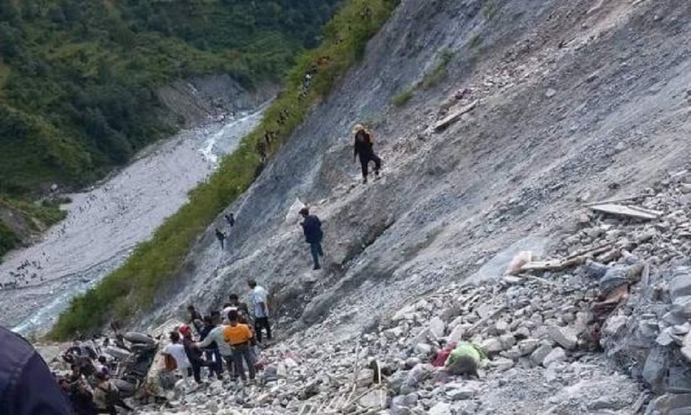 जीप दुर्घटनामा परि सातको मृत्युपछि बझाङको मष्टा शोकमा
