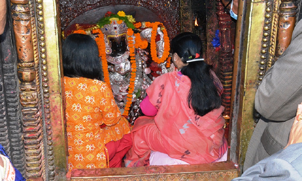 राष्ट्रपति विद्यादेवी भण्डारीद्धारा पलाञ्चोक भगवती मन्दिरमा दर्शन