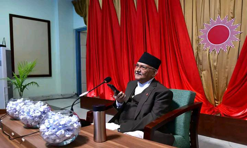ओलीद्वारा नागरिकसँग ४ घण्टा टेलिफाेनमा कुराकानी