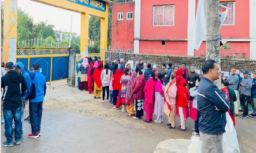 प्रतिनिधि र प्रदेश सभा सदस्य चयन गर्न आज देशैभर मतदान सुरु