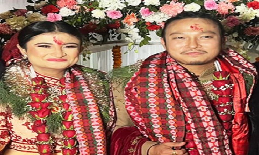 श्रद्धा र विक्कीले गरे इन्गेजमेन्ट