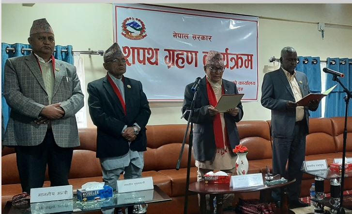 लुम्बिनी प्रदेशका कृषि मन्त्री भण्डारीलाल अहिरद्धारा शपथ ग्रहण