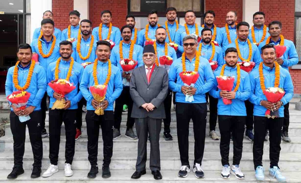 विश्वकप छनोटमा पुग्न सफल क्रिकेट टोलीलाई जनही ३ लाख दिने घोषणा