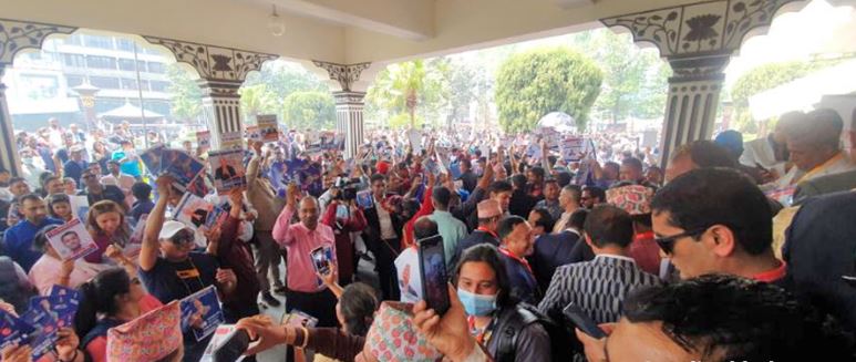 नेपाल उद्योग वाणिज्य महासंघको मतदान रोकियो
