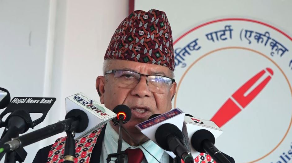 मधेस सरकारको नेतृत्व परिवर्तन गर्ने पक्षमा गठबन्धन छैन् : माधव नेपाल