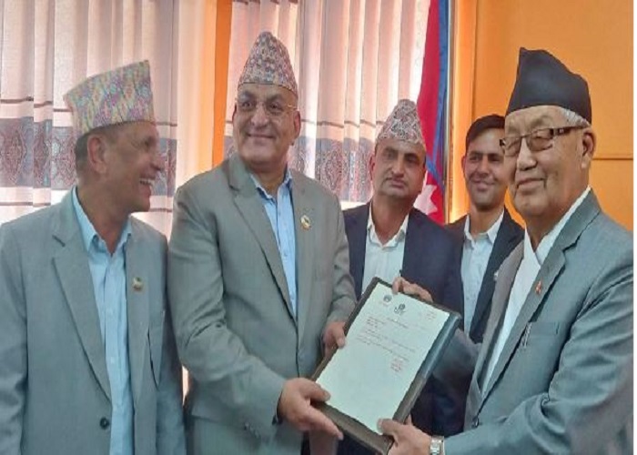 गण्डकी मुख्यमन्त्रीमा कांग्रेसका सुरेन्द्रराज पाण्डे नियुक्त